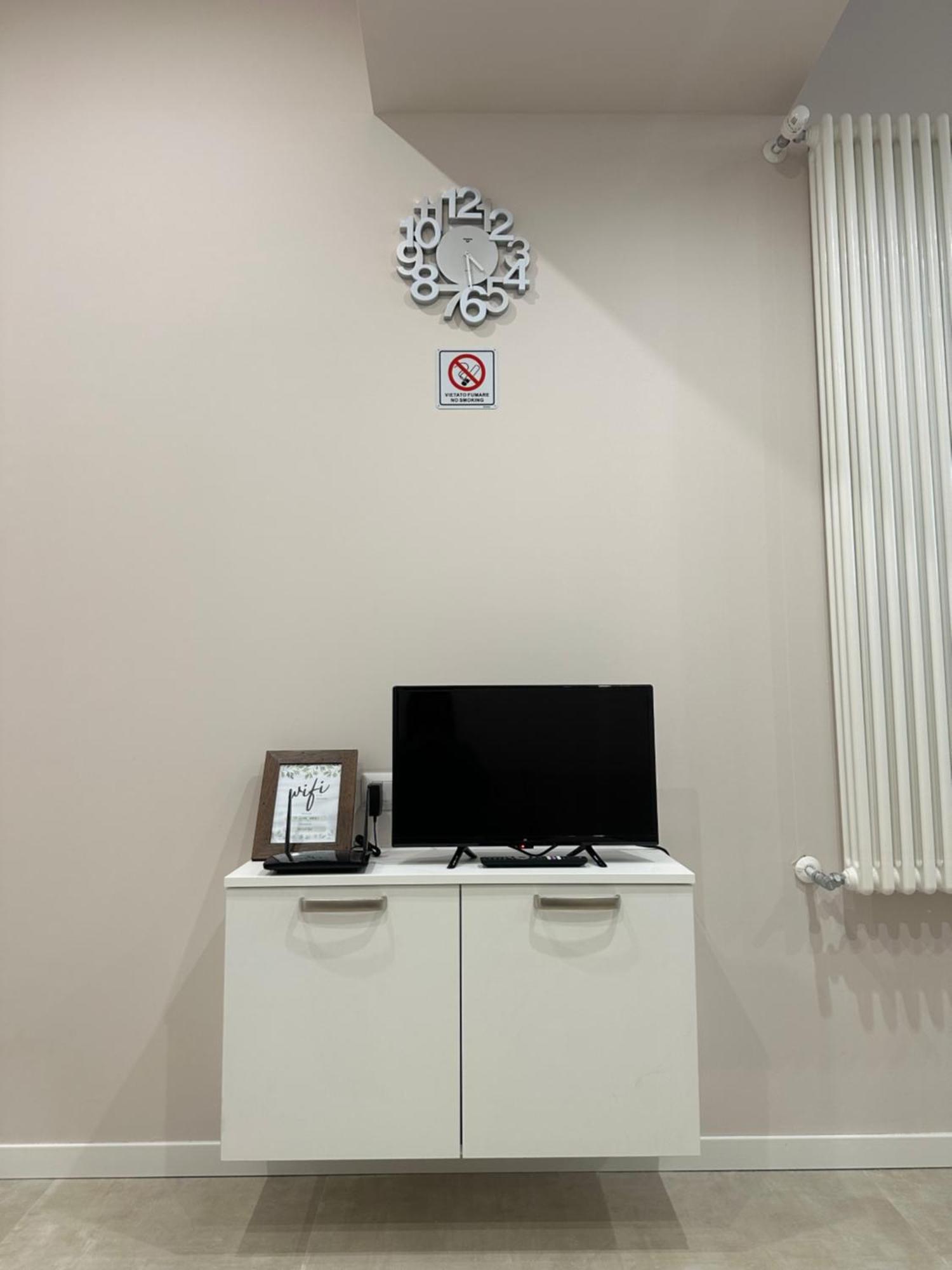 Monolocale Piazza Gambara M1 Apartment Milano Exterior foto