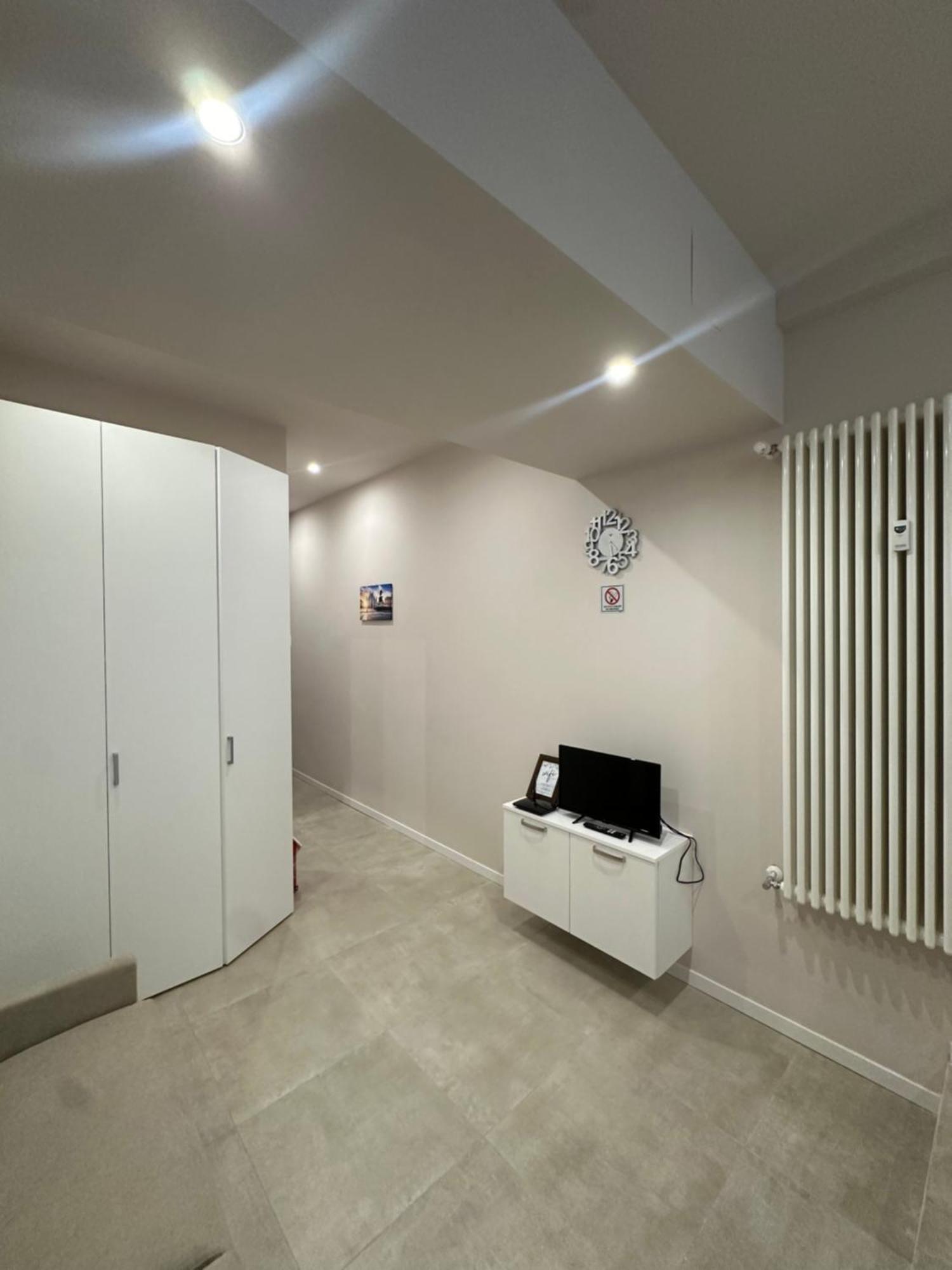 Monolocale Piazza Gambara M1 Apartment Milano Exterior foto